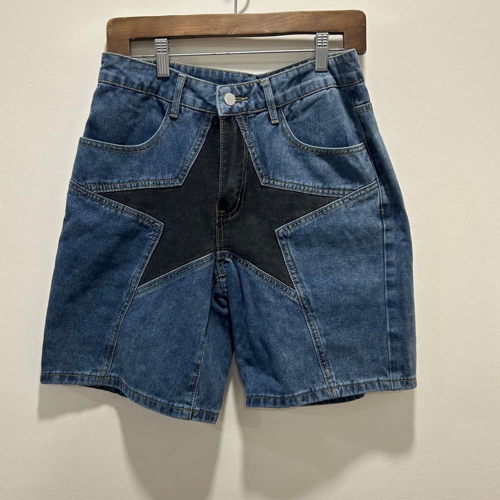 Romwe ladies shorts size 28